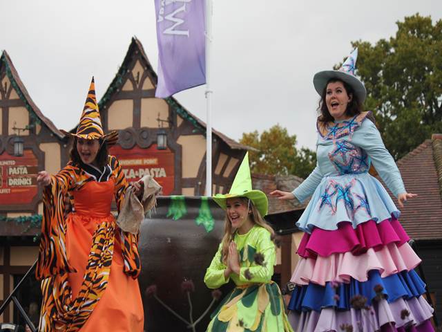Witches Of Adventure Point - Howl'O'ween 2022